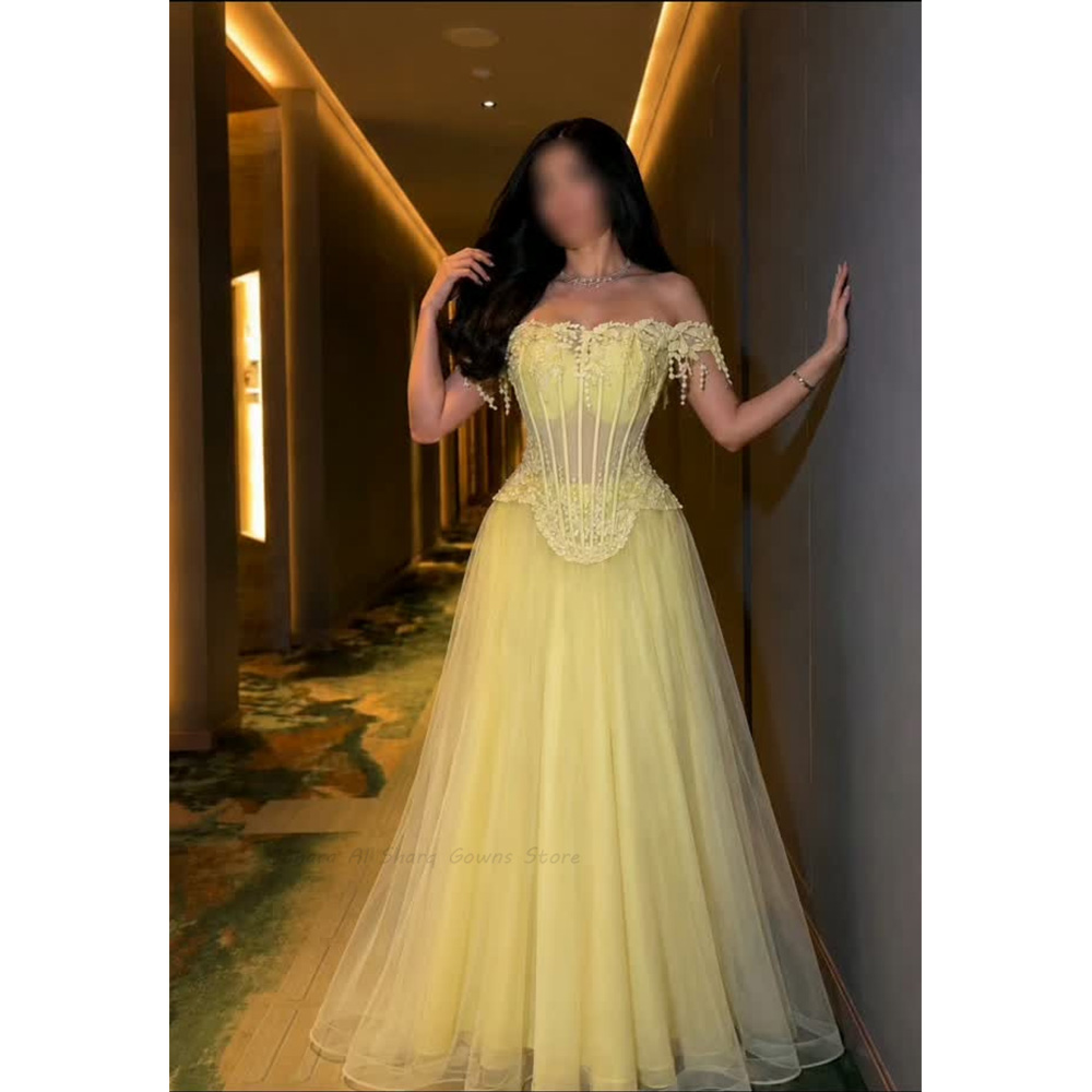 Embroidery Yellow Dress - فساتين سهرة صفراء باهتة بدون أكتاف،